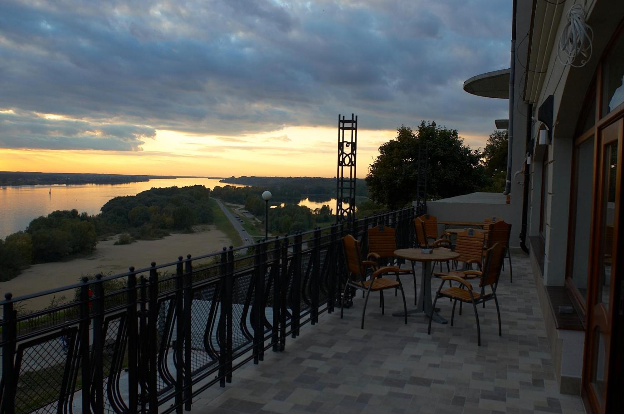 Hotel Tumski Płock Buitenkant foto